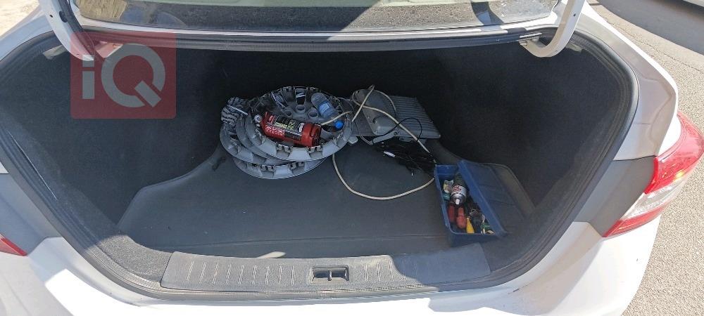 نيسان سنترا